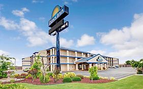 Days Inn Oklahoma City Moore